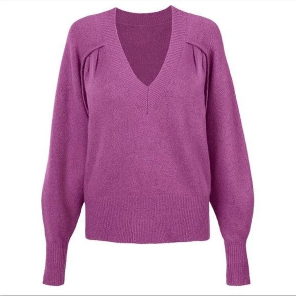 NWOT Cabi luxury pullover - Picture 5 of 5